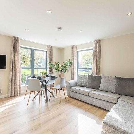 Stylish 2 Bedroom Apartments In Derby Esterno foto