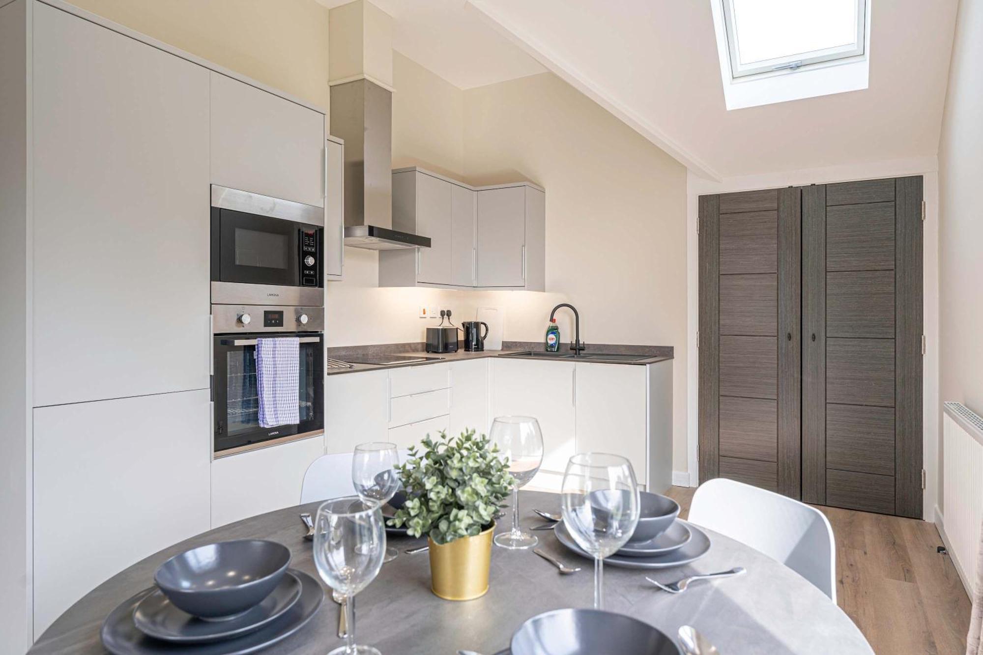Stylish 2 Bedroom Apartments In Derby Esterno foto